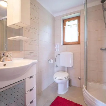 Holiday home Lady Lavender By Interhome